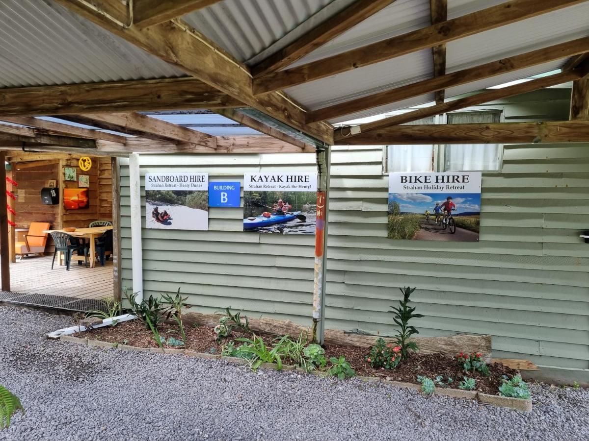 Strahan Backpackers ภายนอก รูปภาพ
